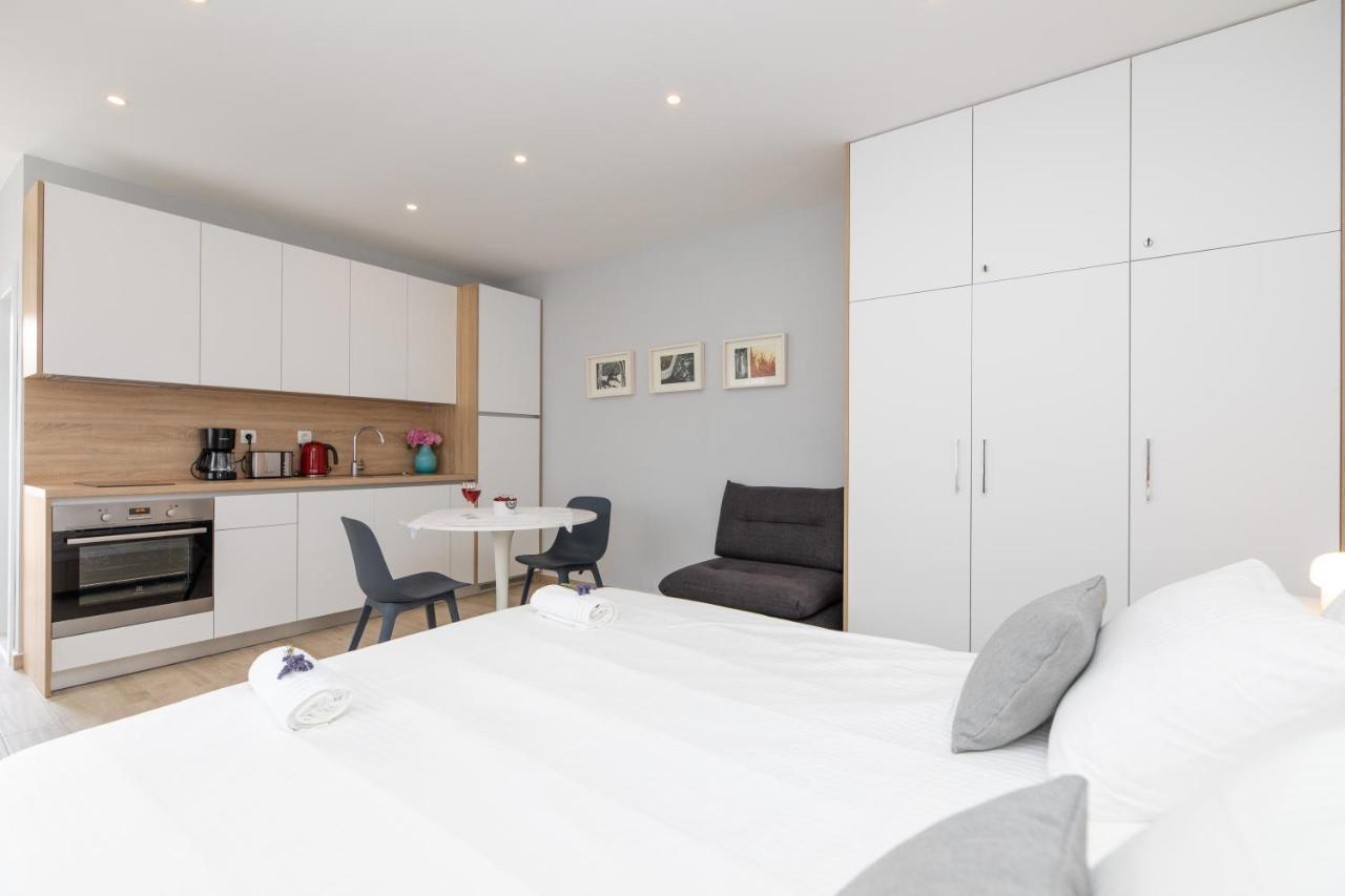 Apartman Ruzica Pucisca Exterior foto