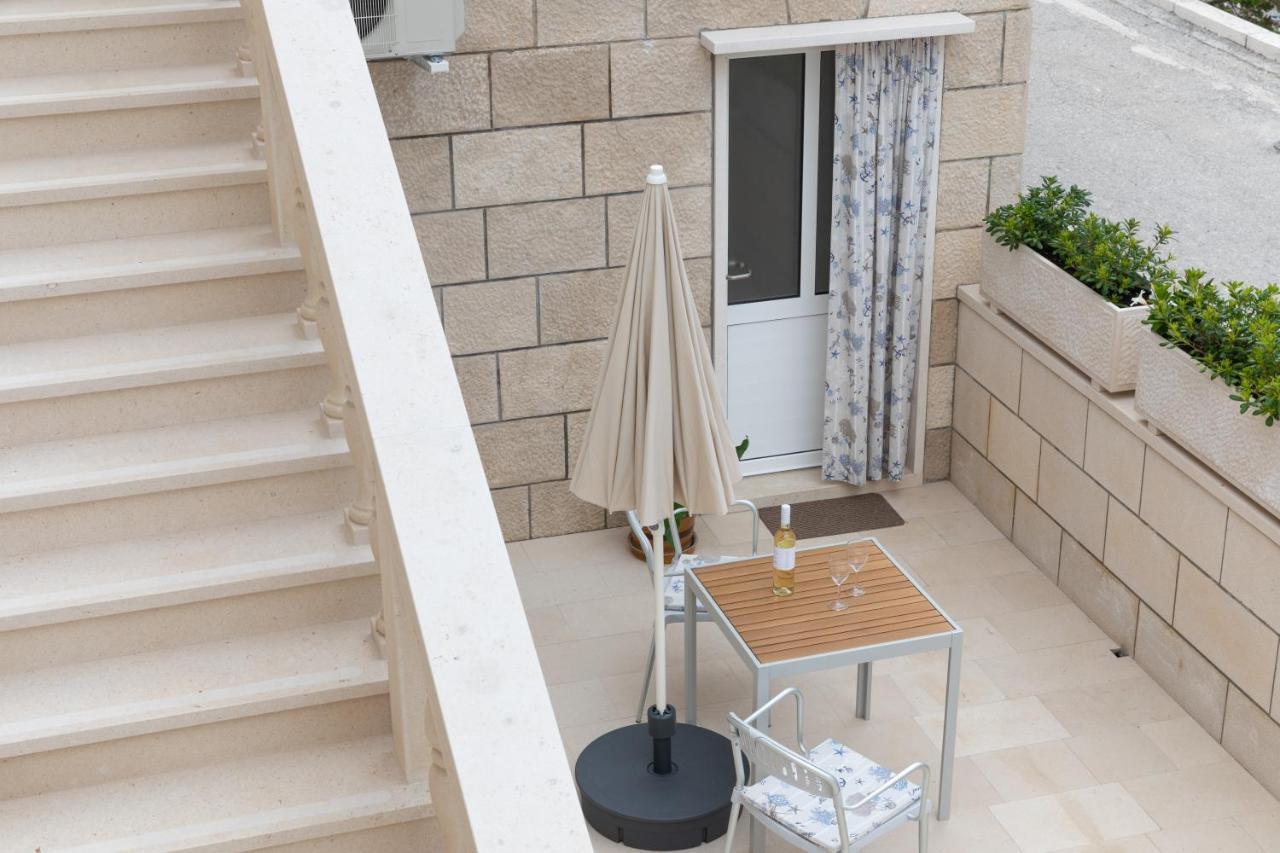 Apartman Ruzica Pucisca Exterior foto
