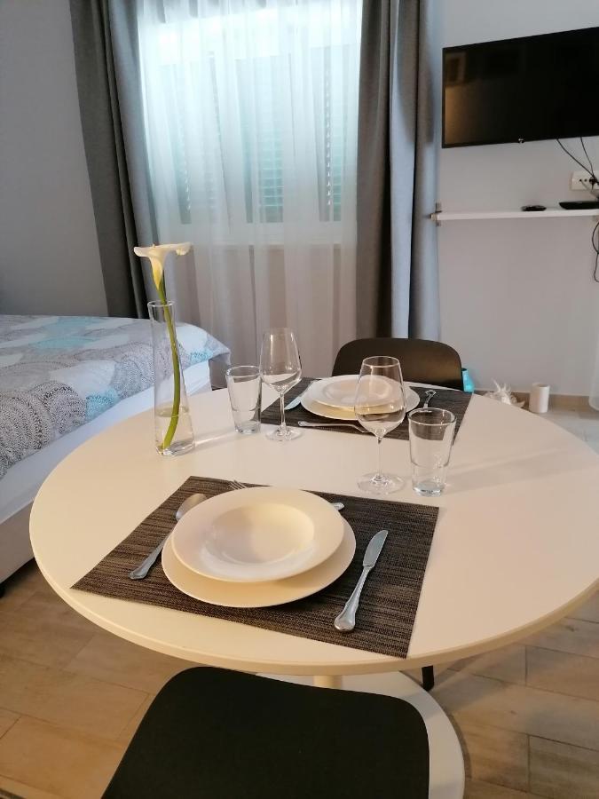 Apartman Ruzica Pucisca Exterior foto
